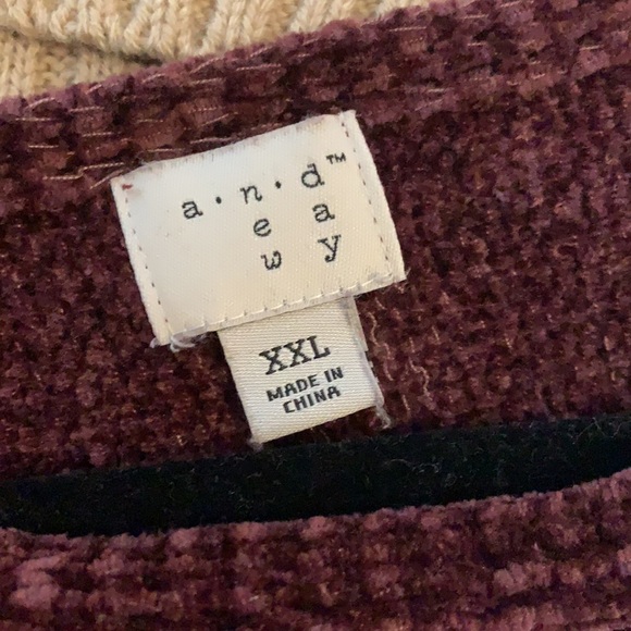 Burgundy Oversized Sweater - Picture 4 of 5